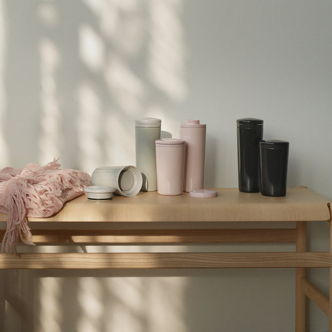 Stelton I: contre