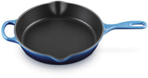 Le Creuset Skillet Signature - Azure - ø 26 cm - geëmailleerde anti-aanbaklaag