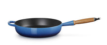 Le Creuset Hapjespan - Sauteuse - Signature - Azure - ø 28 cm / 3.6 liter- geëmailleerde anti-aanbaklaag