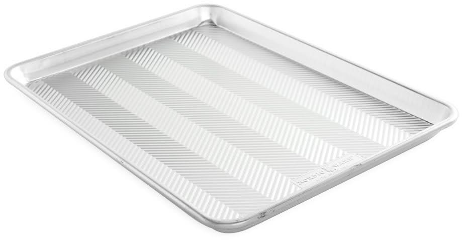 Plaque de cuisson Nordic Ware Prism 45 x 33 cm - demi-plaque