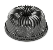 Nordic Ware Turban Moule à pâtisserie Bavière Bundt Noir ø 23 cm / 2,4 litres