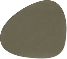 LIND DNA Placemats Nupo - Leer - Army Green - Curved - 44 x 37 cm - 2 Stuks