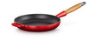 Le Creuset Koekenpan Signature - Kersenrood - ø 28 cm / 2.6 liter - geëmailleerde anti-aanbaklaag