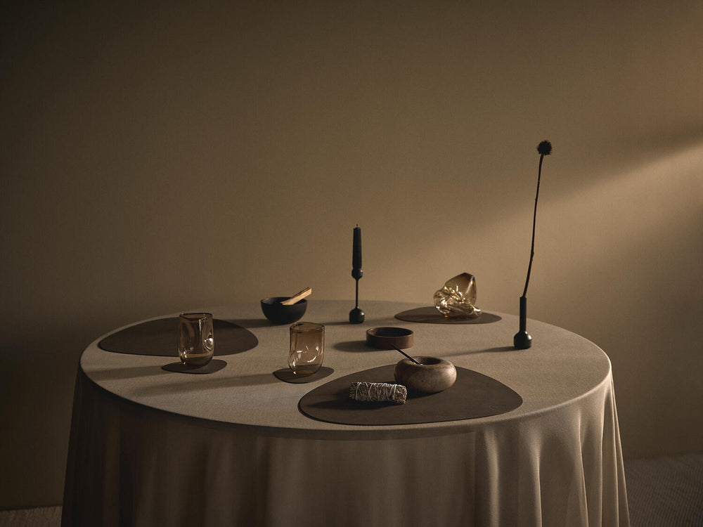 LIND DNA Placemats Nupo - Leer - Black - Curved - 44 x 37 cm - 2 Stuks