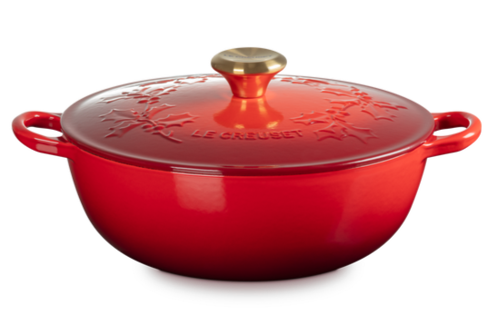 Le Creuset Poêle Marmite avec Bouton Doré - Houx Noël - Rouge Cerise - ø 26 cm / 4,1 Litre