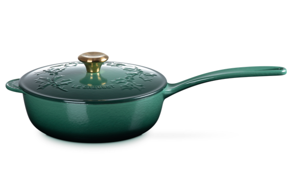 Le Creuset Casserole en Fonte - Bouton Doré - Houx de Noël - Vert Artichaut - ø 21 cm / 2 Litre