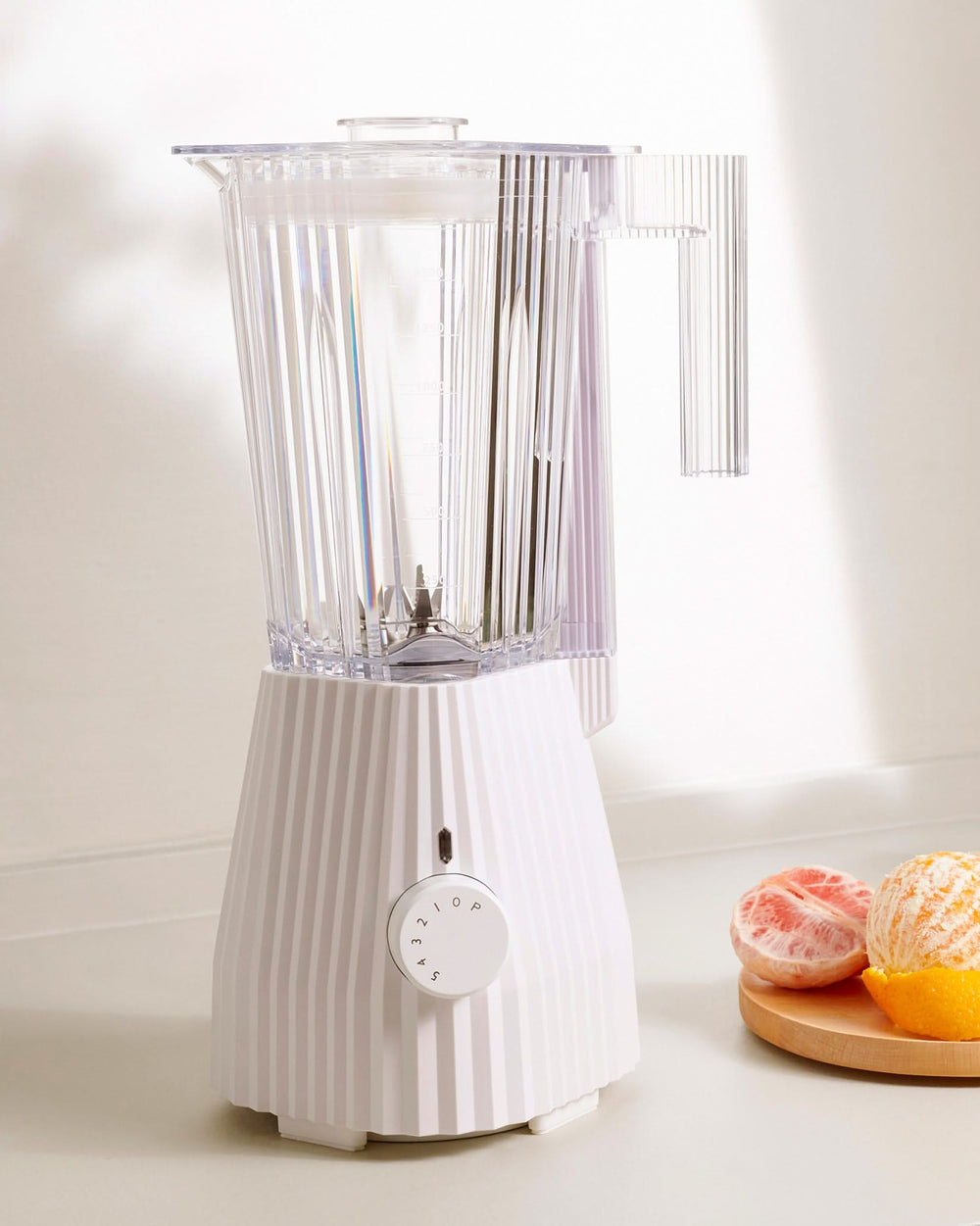 Alessi Blender Plissé - 5 vitesses + réglage turbo - Blanc - Michele de Lucchi - 1,5 litre - MDL09 W