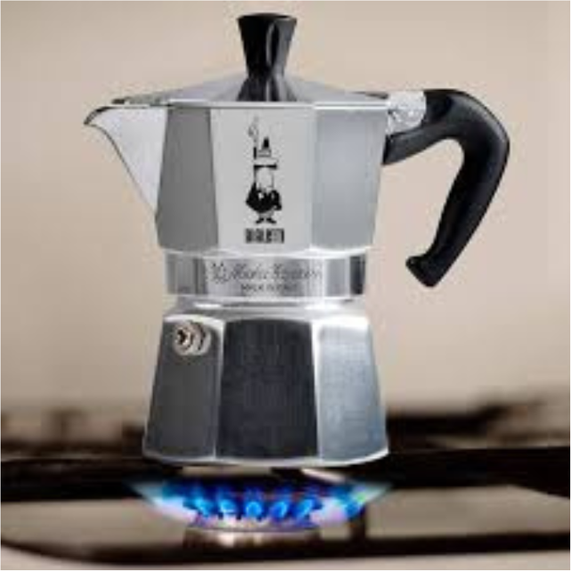 De juiste manier om koffie te zetten met een Bialetti percolator 