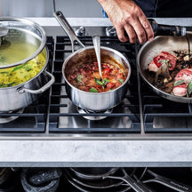 KitchenAid Pannenset Multi-Ply Stainless Steel 6 -delig - Kookpan ø 20, 24 cm, Steelpan ø 16 cm & Koekenpan ø 24 cm + Koekenpan Classic Forged ø 24 & 28 cm