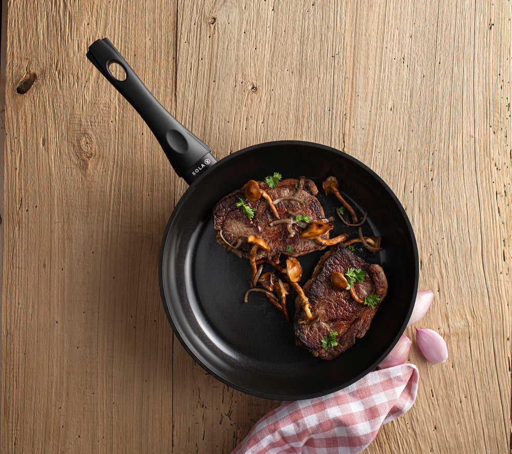 Sola Pannenset Stonehenge 2-Delig - Koekenpan ø 28 cm en Wokpan ø 28 cm - keramische anti-aanbaklaag